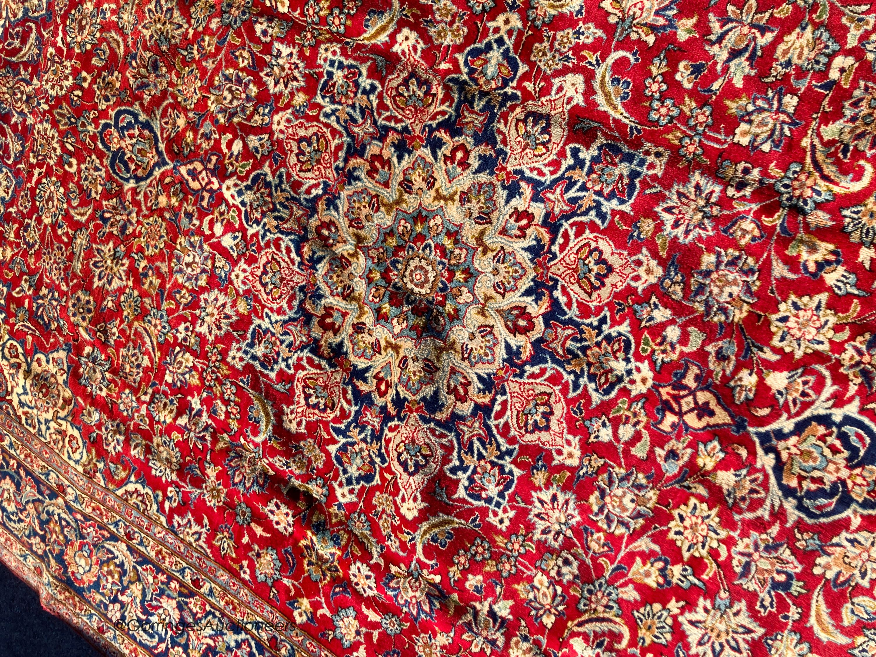 A Najaf Abad carpet, 300 x 212cm